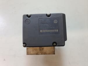 Gebruikte ABS Pomp Volkswagen Golf IV (1J1) 1.8 20V 4Motion Prijs € 37,00 Margeregeling aangeboden door Autodemontage VDW