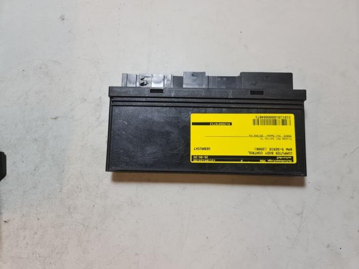 Computer Body Control van een BMW 5 serie (E60) 525d 24V 2006