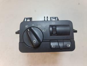 Gebruikte Licht Schakelaar BMW 3 serie (E46/4) 316i 16V Prijs € 22,00 Margeregeling aangeboden door Autodemontage VDW