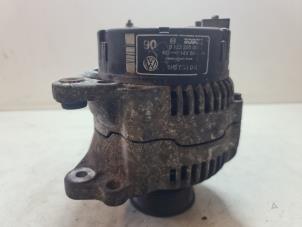 Gebruikte Dynamo Volkswagen Transporter T4 1.9 TD Prijs € 40,00 Margeregeling aangeboden door Autodemontage VDW