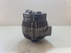 Gebruikte Dynamo Mercedes S (W220) 3.2 S-320 18V Prijs € 60,00 Margeregeling aangeboden door Autodemontage VDW