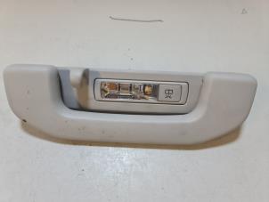 Gebruikte Handgreep Mercedes C (W205) C-220 2.2 CDI BlueTEC, C-220 d 16V Prijs € 30,00 Margeregeling aangeboden door Autodemontage VDW