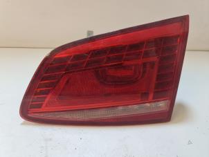 Gebruikte Achterlicht rechts Volkswagen Passat Variant (365) 1.6 TDI 16V Bluemotion Prijs € 56,00 Margeregeling aangeboden door Autodemontage VDW