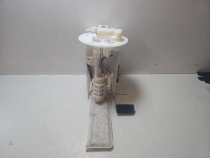 Gebruikte Benzinepomp Toyota Yaris III (P13) 1.33 16V Dual VVT-I Prijs € 30,00 Margeregeling aangeboden door Autodemontage VDW