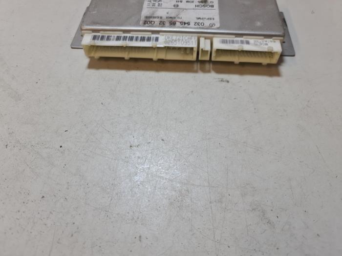 Esp computer van een Mercedes-Benz S (W220) 3.2 S-320 18V 2001