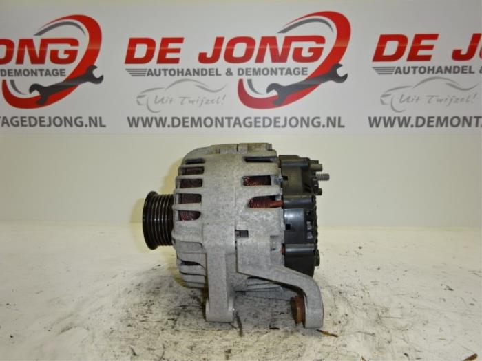 Dynamo van een Opel Mokka/Mokka X 1.6 16V EcoFlex 4x2 2015