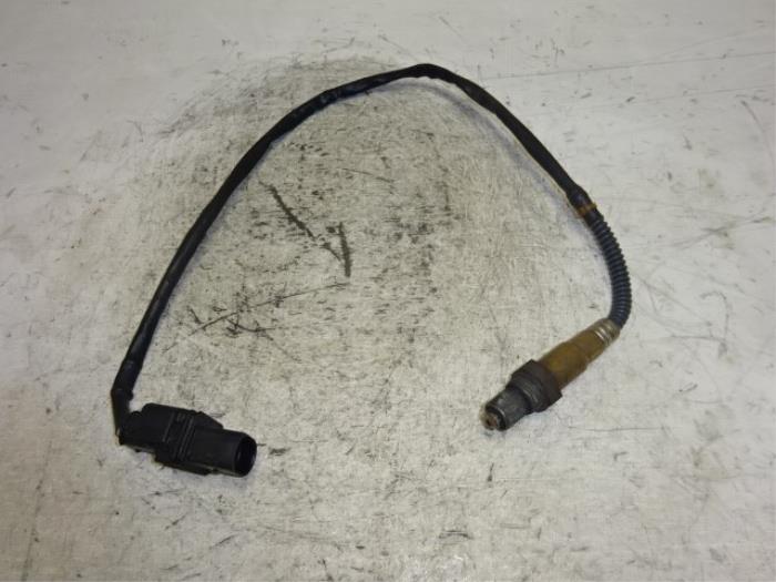 Gebruikte Lambda Sonde Volkswagen Passat Variant (3C5) 2.0 TDI 140 Prijs € 9,99 Margeregeling aangeboden door Autodemontagebedrijf de Jong