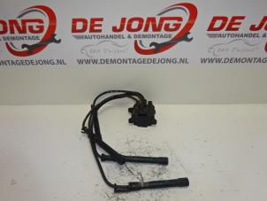 Gebruikte Bobine Renault Twingo (C06) 1.2 16V Prijs € 14,95 Margeregeling aangeboden door Autodemontagebedrijf de Jong