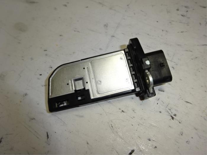 Gebruikte Luchtmassameter Audi A5 Quattro (B8C/S) 3.0 TDI V6 24V Prijs € 12,35 Margeregeling aangeboden door Autodemontagebedrijf de Jong