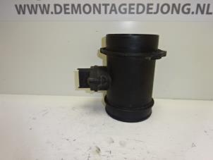 Gebruikte Luchtmassameter Landrover Freelander Hard Top 2.0 di Prijs € 31,45 Margeregeling aangeboden door Autodemontagebedrijf de Jong