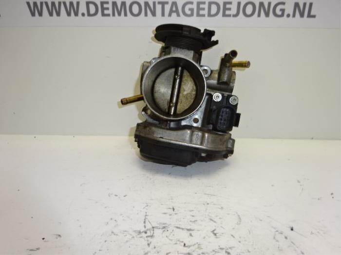 Gebruikte Gasklephuis Audi A4 (B5) 1.8 20V Prijs € 18,99 Margeregeling aangeboden door Autodemontagebedrijf de Jong