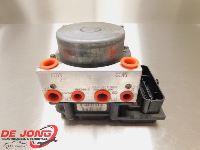 Gebruikte ABS Pomp Fiat Grande Punto (199) 1.3 JTD Multijet 16V VGT Prijs € 28,99 Margeregeling aangeboden door Autodemontagebedrijf de Jong
