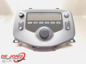 Gebruikte Radio CD Speler Peugeot 108 1.0 12V Prijs € 74,99 Margeregeling aangeboden door Autodemontagebedrijf de Jong