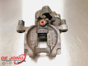 Gebruikte Remklauw (Tang) links-achter Seat Leon SC (5FC) 2.0 TDI FR 16V Prijs € 14,99 Margeregeling aangeboden door Autodemontagebedrijf de Jong