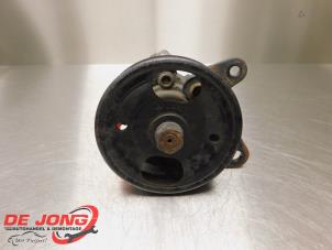 Gebruikte Servopomp Nissan Navara (D40) 2.5 dCi 16V 4x4 Prijs € 34,99 Margeregeling aangeboden door Autodemontagebedrijf de Jong