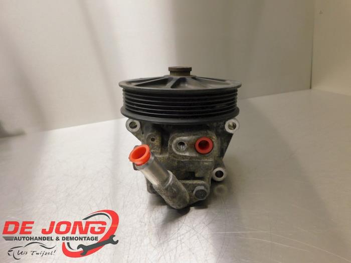 Gebruikte Servopomp Ford Mondeo IV 2.0 TDCi 140 16V Prijs € 64,99 Margeregeling aangeboden door Autodemontagebedrijf de Jong
