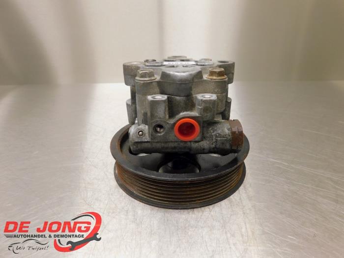Gebruikte Stuurpomp Toyota Avensis Wagon (T25/B1E) 2.2 D-4D 16V Prijs € 19,99 Margeregeling aangeboden door Autodemontagebedrijf de Jong