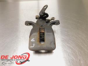 Gebruikte Remklauw (Tang) links-achter Seat Leon SC (5FC) 2.0 TDI FR 16V Prijs € 44,99 Margeregeling aangeboden door Autodemontagebedrijf de Jong