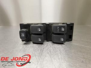 Gebruikte Combischakelaar ramen Hyundai Getz 1.1i 12V Prijs € 35,00 Margeregeling aangeboden door Autodemontagebedrijf de Jong