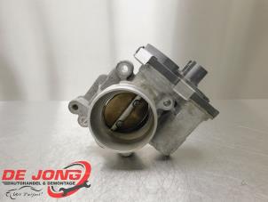 Gebruikte Gasklephuis Opel Astra J GTC (PD2/PF2) 2.0 16V Turbo OPC Prijs € 59,99 Margeregeling aangeboden door Autodemontagebedrijf de Jong