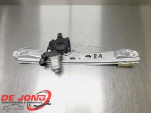 Gebruikte Raammechaniek 4Deurs rechts-achter Ford Grand C-Max (DXA) 1.6 EcoBoost 16V Van Prijs € 59,99 Margeregeling aangeboden door Autodemontagebedrijf de Jong