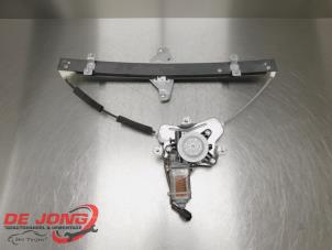 Gebruikte Raammechaniek 4Deurs rechts-achter Ssang Yong Rexton W 2.0 e-200 Xdi 16V 4WD Prijs € 125,00 Margeregeling aangeboden door Autodemontagebedrijf de Jong