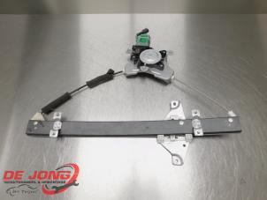 Gebruikte Ruitmechaniek 4Deurs links-achter Ssang Yong Rexton W 2.0 e-200 Xdi 16V 4WD Prijs € 125,00 Margeregeling aangeboden door Autodemontagebedrijf de Jong