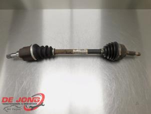 Gebruikte Aandrijfas links-voor Peugeot 207/207+ (WA/WC/WM) 1.4 Prijs € 19,99 Margeregeling aangeboden door Autodemontagebedrijf de Jong
