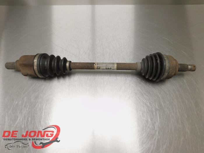 Gebruikte Steekas links-voor Peugeot 207/207+ (WA/WC/WM) 1.6 16V Prijs € 19,99 Margeregeling aangeboden door Autodemontagebedrijf de Jong