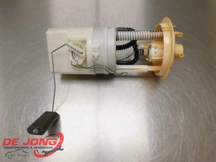 Gebruikte Tank element Pomp Mitsubishi Colt (Z2/Z3) 1.3 16V Prijs € 19,99 Margeregeling aangeboden door Autodemontagebedrijf de Jong