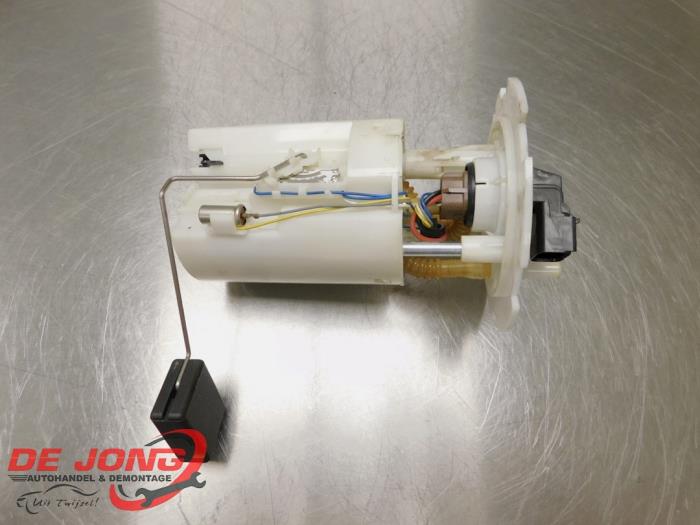 Gebruikte Tank element Pomp Chevrolet Nubira Wagon (J100) 1.6 16V Prijs € 29,90 Margeregeling aangeboden door Autodemontagebedrijf de Jong