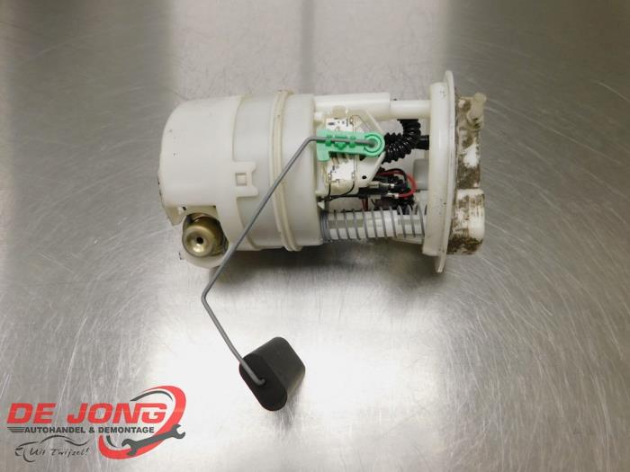 Gebruikte Tank element Pomp Dacia Logan (LS) 1.6 Prijs € 40,00 Margeregeling aangeboden door Autodemontagebedrijf de Jong