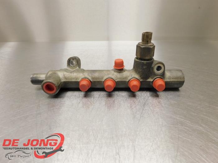 Gebruikte Common rail (Injectie) Opel Meriva (A) 1.7 CDTI 16V Prijs € 17,99 Margeregeling aangeboden door Autodemontagebedrijf de Jong
