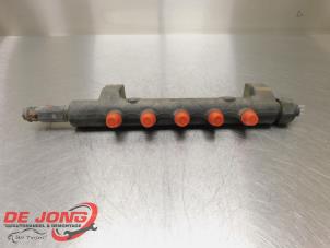 Gebruikte Injector brug Nissan Navara (D40) 2.5 dCi 16V 4x4 Prijs € 64,99 Margeregeling aangeboden door Autodemontagebedrijf de Jong