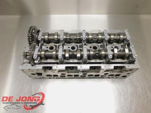 Gebruikte Cilinderkop Mercedes C Combi (S203) 2.2 C-220 CDI 16V Prijs € 725,99 Margeregeling aangeboden door Autodemontagebedrijf de Jong