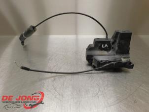 Gebruikte Slotmechaniek Portier 4Deurs links-achter Renault Grand Scénic III (JZ) 1.5 dCi 110 Prijs € 17,45 Margeregeling aangeboden door Autodemontagebedrijf de Jong