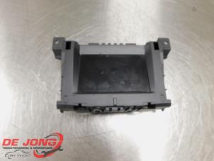 Gebruikte Display Interieur Opel Antara (LA6) 2.0 CDTI 16V 4x4 Prijs € 9,99 Margeregeling aangeboden door Autodemontagebedrijf de Jong