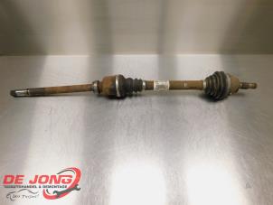 Gebruikte Aandrijfas rechts-voor Peugeot 308 SW (4E/H) 1.6 HDiF 16V Prijs € 19,99 Margeregeling aangeboden door Autodemontagebedrijf de Jong