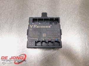 Gebruikte Deur module Mercedes CLA (117.3) 2.2 CLA-220 CDI, 220 d 16V Prijs € 19,90 Margeregeling aangeboden door Autodemontagebedrijf de Jong