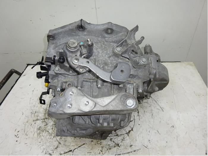 Versnellingsbak van een Opel Mokka X 1.6 CDTI 16V 2017