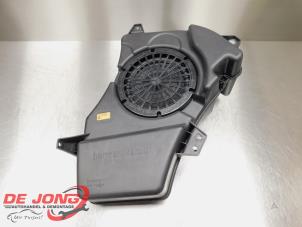 Gebruikte Subwoofer Mercedes ML III (166) 3.0 ML-350 BlueTEC V6 24V 4-Matic Prijs € 125,00 Margeregeling aangeboden door Autodemontagebedrijf de Jong