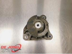 Gebruikte Motorsteun Mercedes Vito (447.6) 2.2 114 CDI 16V Prijs € 36,30 Inclusief btw aangeboden door Autodemontagebedrijf de Jong