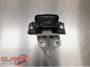 Gebruikte Motorsteun Opel Corsa E 1.4 Turbo 16V Prijs € 13,99 Margeregeling aangeboden door Autodemontagebedrijf de Jong