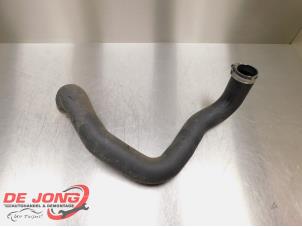 Gebruikte Intercooler Slang Ford Kuga II (DM2) 2.0 TDCi 16V 150 4x4 Prijs € 60,00 Margeregeling aangeboden door Autodemontagebedrijf de Jong