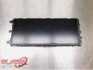 Gebruikte Navigatie Display Mercedes E (W213) E-220d 2.0 Turbo 16V Prijs € 150,00 Margeregeling aangeboden door Autodemontagebedrijf de Jong