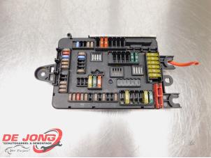 Gebruikte Zekeringkast BMW 3 serie (F30) 318d 2.0 16V Prijs € 18,99 Margeregeling aangeboden door Autodemontagebedrijf de Jong