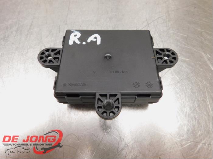 Centrale Deurvergrendelings Module van een Ford Grand C-Max (DXA) 2.0 TDCi 16V 2011