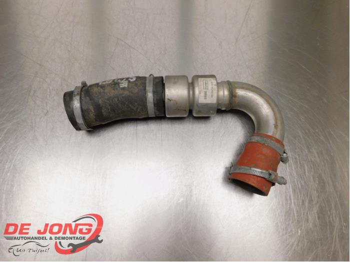 Gebruikte Intercooler Slang Ford Grand C-Max (DXA) 2.0 TDCi 16V Prijs € 75,00 Margeregeling aangeboden door Autodemontagebedrijf de Jong