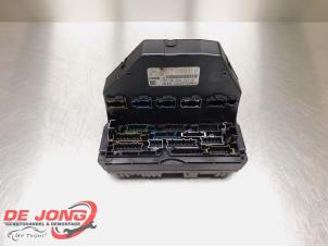Gebruikte Comfort Module Mercedes E Estate (S212) E-200 CDI 16V BlueEfficiency,BlueTEC Prijs € 151,20 Margeregeling aangeboden door Autodemontagebedrijf de Jong
