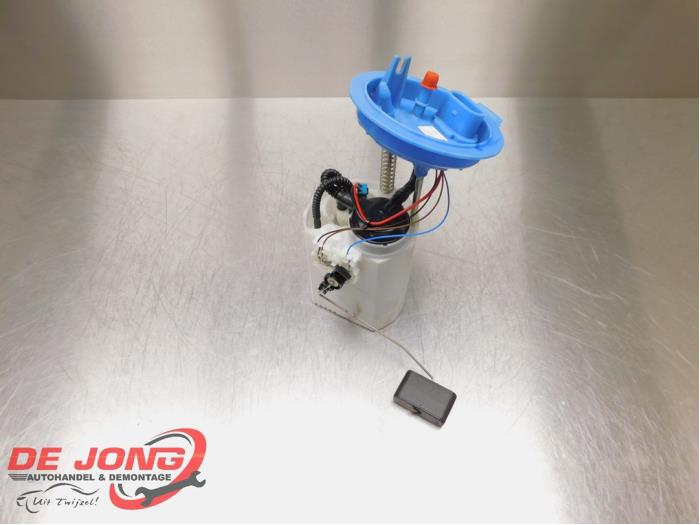 Gebruikte Tank element Pomp Volkswagen Golf VII (AUA) 1.2 TSI 16V Prijs € 19,90 Margeregeling aangeboden door Autodemontagebedrijf de Jong